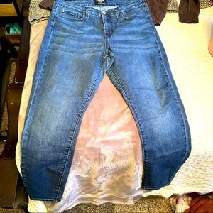 NWOT Levi Denizen jeans